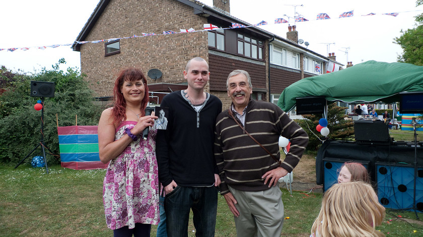 DGPX290411-023 
 Keywords: DGPX290411, Edmond Carr, Poets Estate, Royal Wedding, Street Party