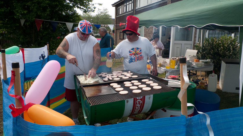 DGPX290411-010 
 Keywords: DGPX290411, Edmond Carr, Poets Estate, Royal Wedding, Street Party