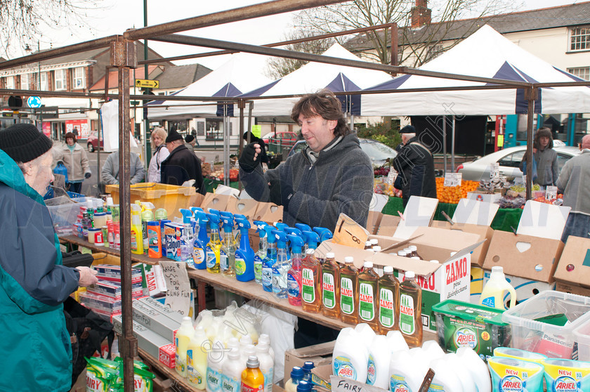 DGPX120104-001 
 Keywords: DGPX120104, Hennie Welman, IHW, Rayleigh Market, ian H Ward, photography