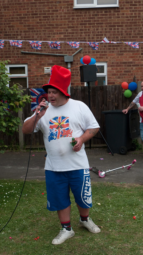 DGPX290411-026 
 Keywords: DGPX290411, Edmond Carr, Poets Estate, Royal Wedding, Street Party