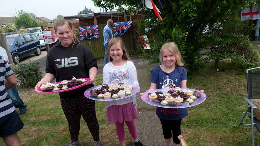 DGPX290411-014 
 Keywords: DGPX290411, Edmond Carr, Poets Estate, Royal Wedding, Street Party