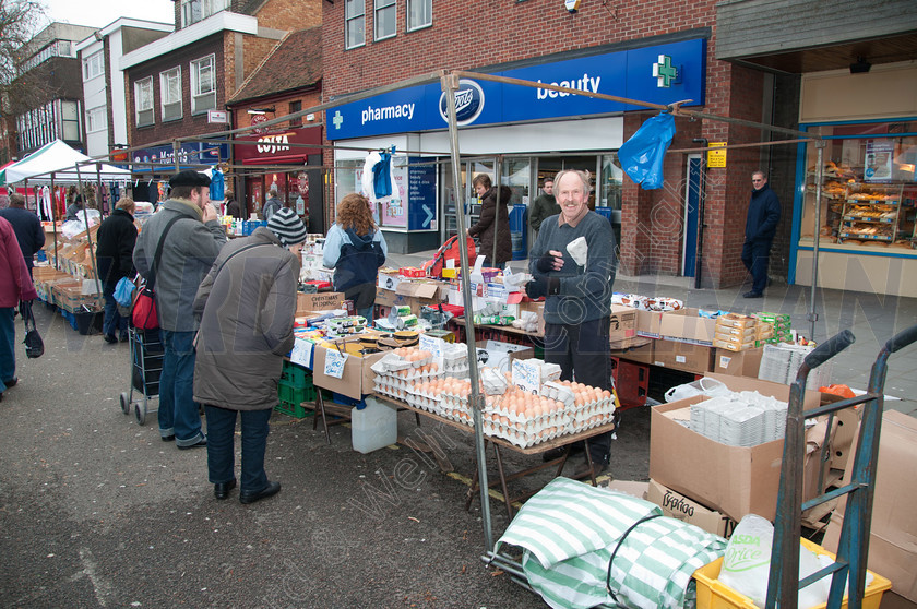 DGPX120104-011 
 Keywords: DGPX120104, Hennie Welman, IHW, Rayleigh Market, ian H Ward, photography